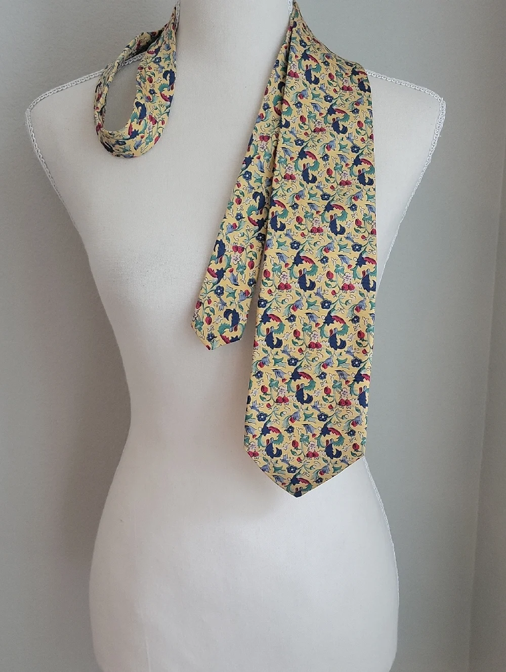 Vintage Bert Pulitzer Silk Tie Yellow Strawberries Bluebirds